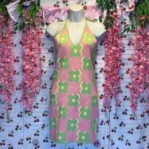 Bailey rose floral halter neck dress #floral #summerdress